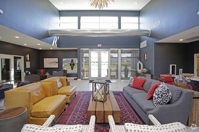 Interior Photo - Kinsley Forest