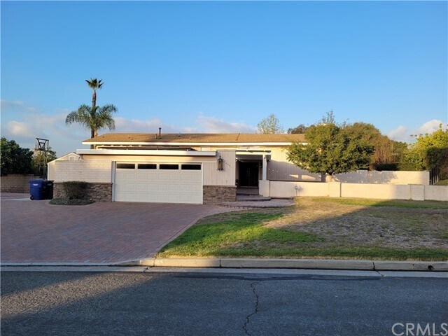 Building Photo - 8441 Waverly Dr