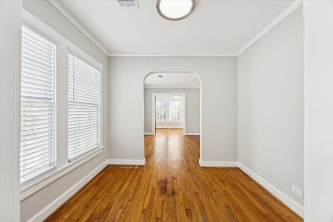 Foto del edificio - 1810/1812 W. Alabama St Apartments