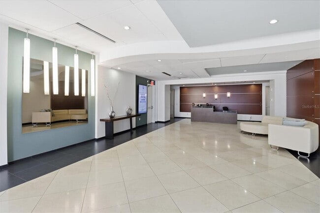 Building Photo - 101 S Eola Dr