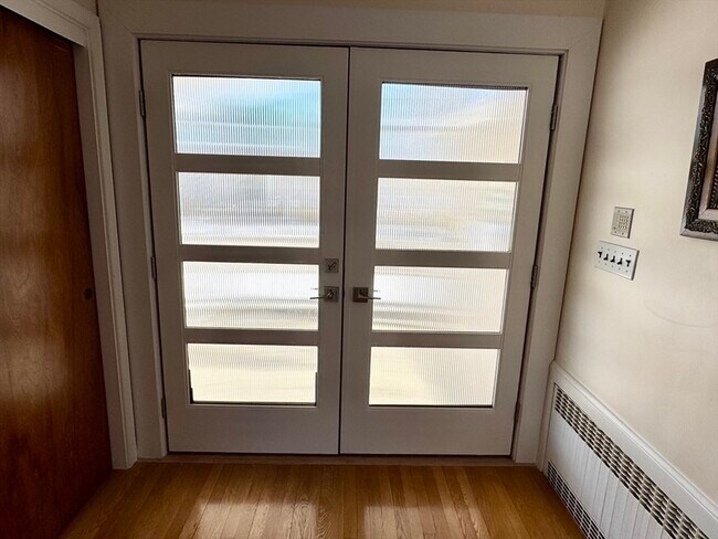 Foto del edificio - 124 Manomet Ave