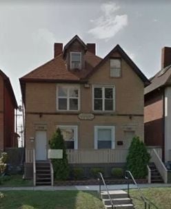 Primary Photo - 1381 Indianola Ave