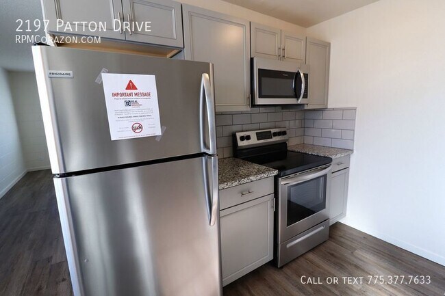 Foto del edificio - 2197 Patton Dr