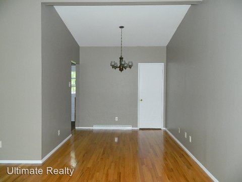 Building Photo - 415 Larry Dr