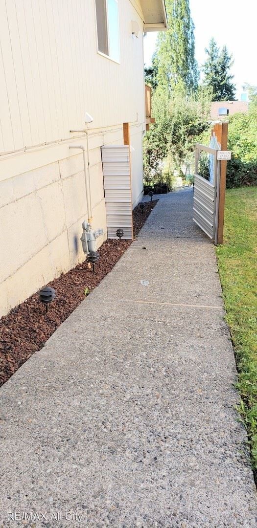 Foto del edificio - 2 br, 1 bath House - 24031 26th Ave S