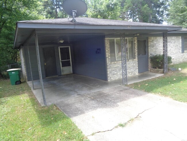 Building Photo - 2915 Wynne Dr