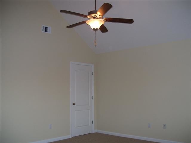 Building Photo - 21 Rosa Ln