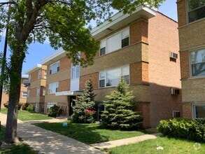 Building Photo - 3737 N Harlem Ave