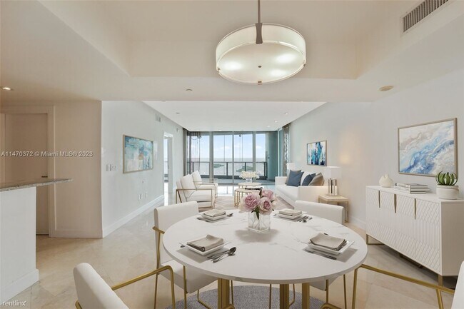 Building Photo - 2 br, 2.5 bath Condo - 2627 S Bayshore Dr ...