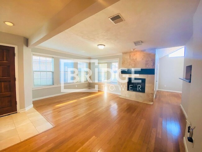 Building Photo - 8718 E Rylander Cir