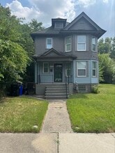 Building Photo - 1022 Marston St