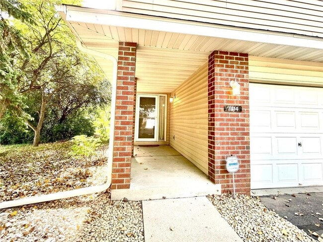 Building Photo - 7414 Bolton Way