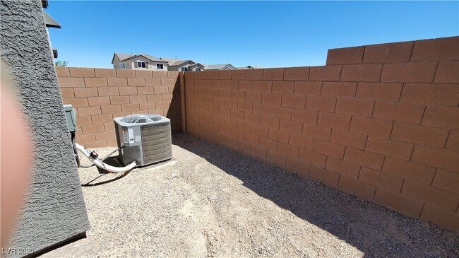 Foto del edificio - 8907 Deer Isle St