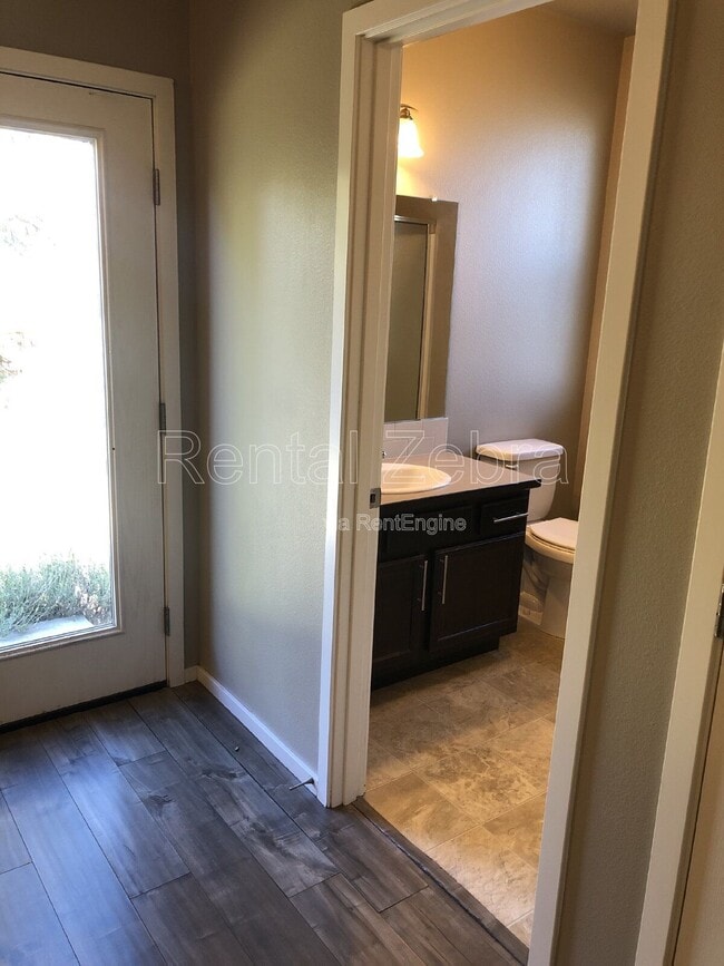 Foto del edificio - 5 SW Roosevelt Ave