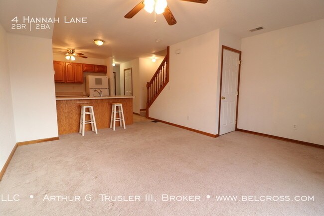 Foto del edificio - 4 Hanna Ln