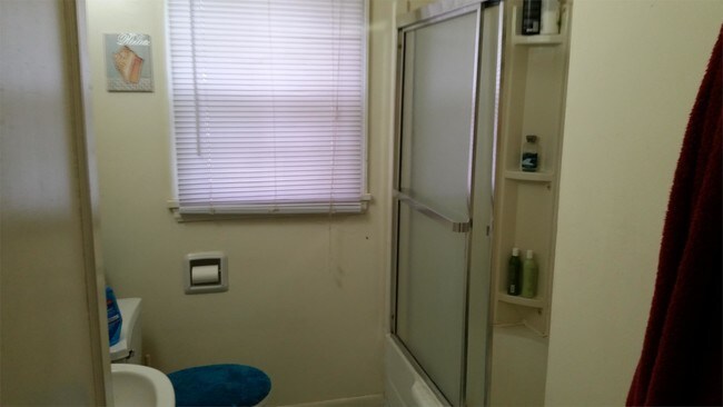 Foto del edificio - 1421 Beltrami Ave NW