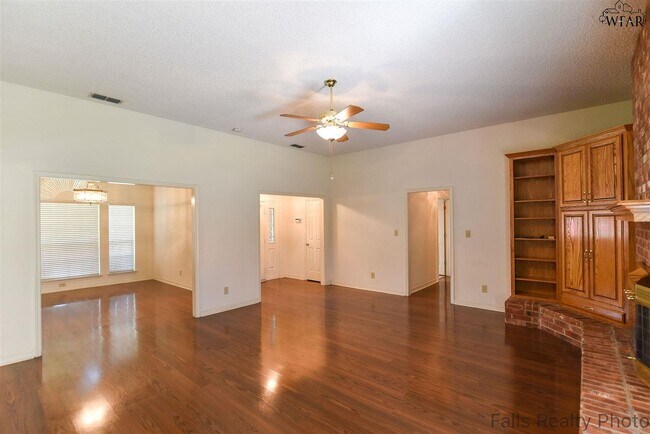 Foto del edificio - 4539 Wendover St