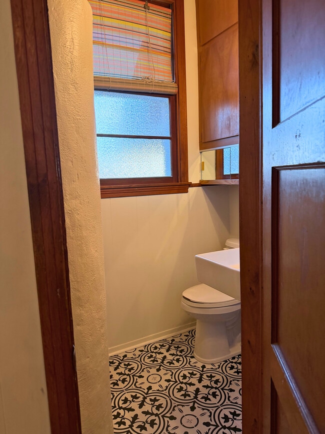 Foto del edificio - 5017 Soldier St