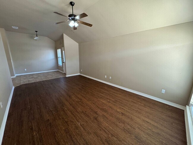 Foto del edificio - 506 Sladecek Dr