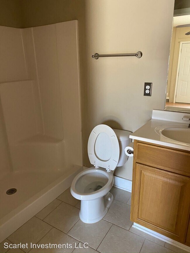 Building Photo - 5 br, 3 bath House - 125 Woolfolk Rd