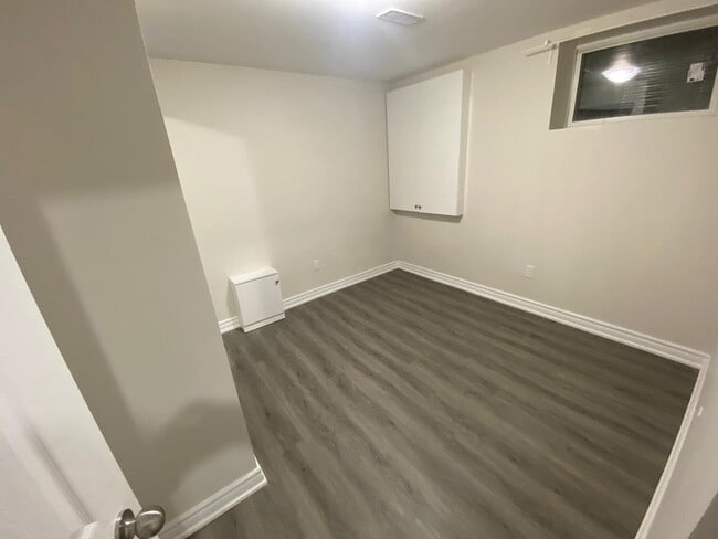 Building Photo - 29 Tillbrook Ct