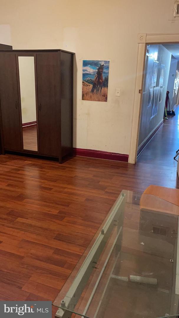 Foto del edificio - 2501 Edmondson Ave