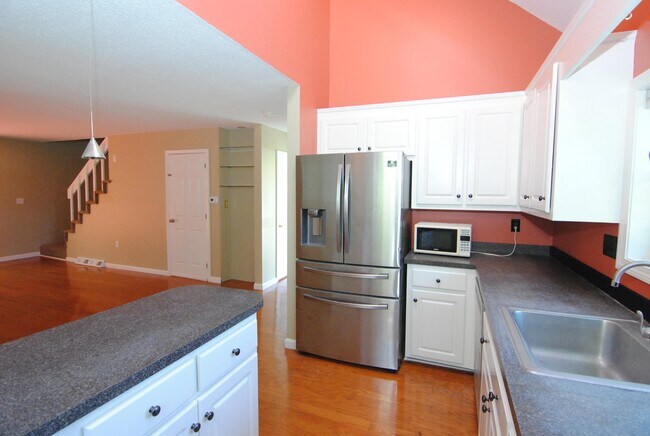 Building Photo - 11 Ventura Cir