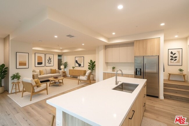 Foto del edificio - 4041 Sawtelle Blvd