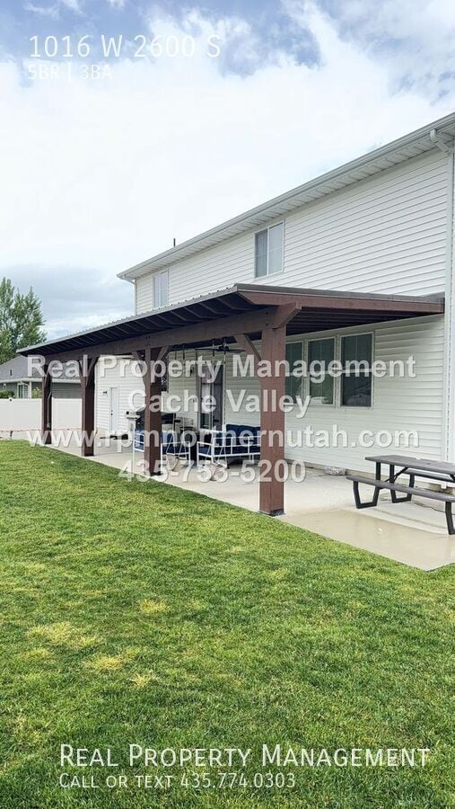 Building Photo - 1016 W 2600 S
