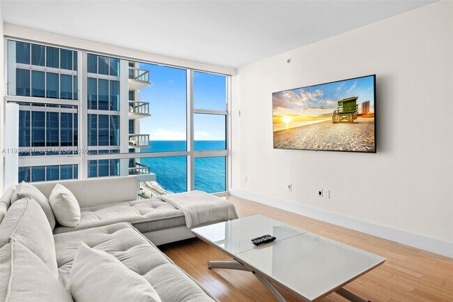 Foto del edificio - 6801 Collins Ave