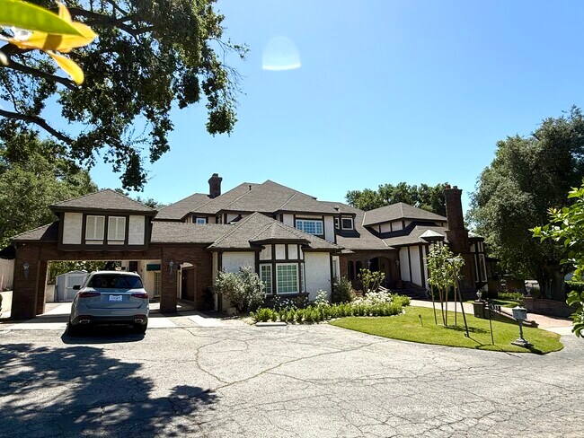 Foto del edificio - 533 E Sierra Madre Ave