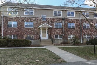 Building Photo - 1 Mayberry Dr