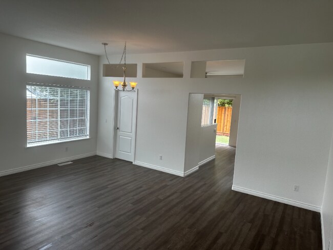 Foto del edificio - 938 Kensington Pl