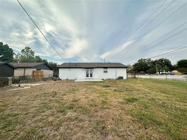 Foto del edificio - 1322 Shorecrest Dr