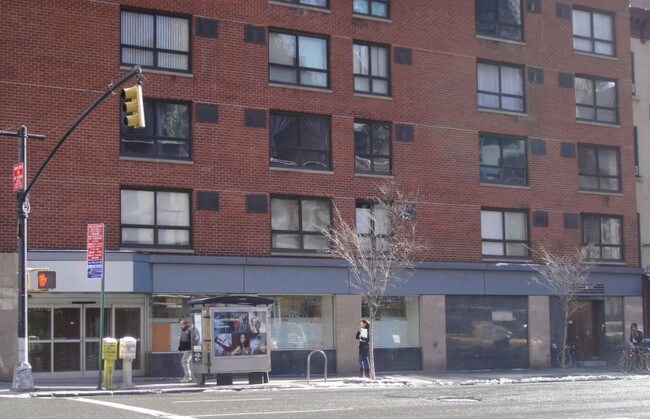 Foto principal - 300 East 51st Street