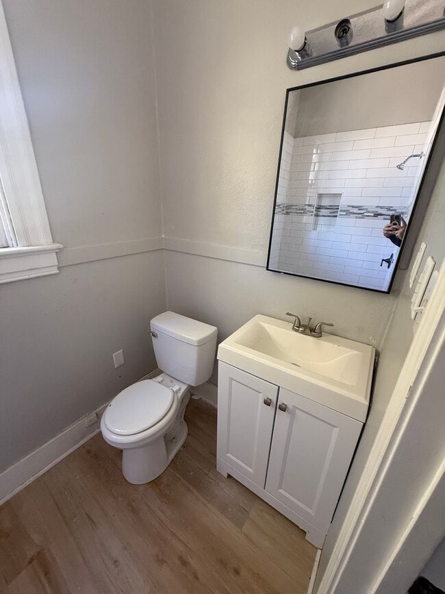 Building Photo - 1923 S Izard St