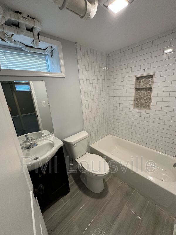 Foto del edificio - 3526 Henry Ave