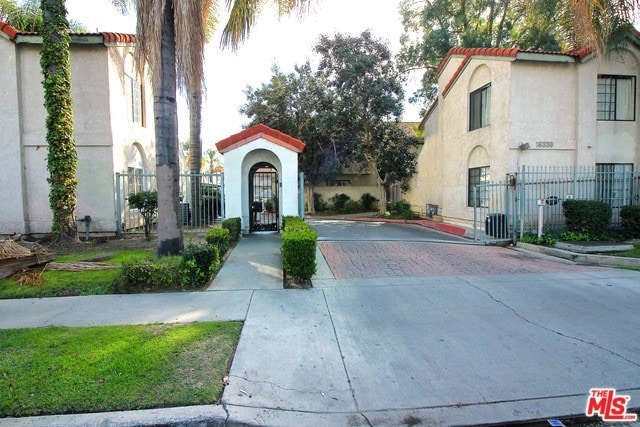 Building Photo - 15338 Gundry Ave