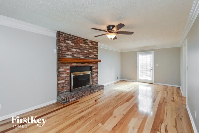 Building Photo - 940 S Deshon Rd