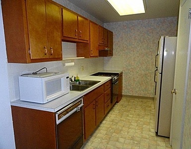 Building Photo - 401 S 22nd St