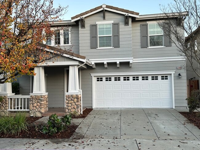 Building Photo - 2449 Milford Dr