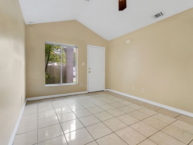 Building Photo - 10425 Riva Ridge Trail