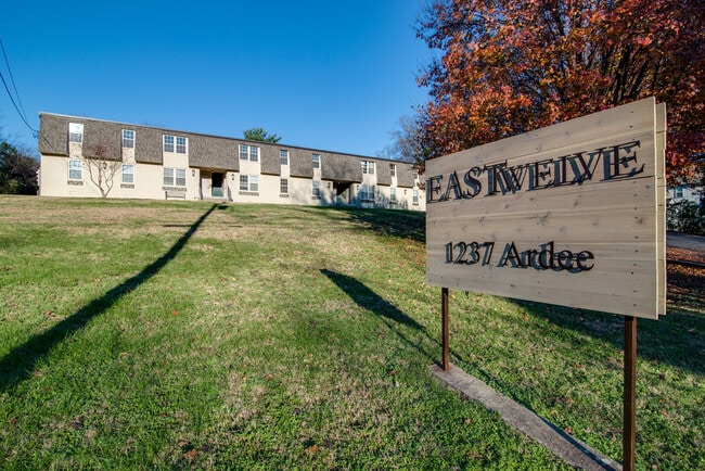 Building Photo - 1237 Ardee Avenue