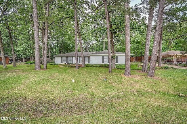 Foto del edificio - 132 Whippoorwill Rd