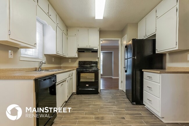 Building Photo - 1299 Glenridge Ln