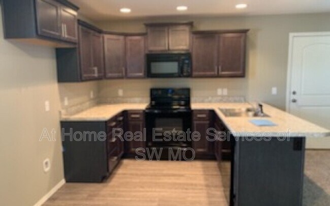 Foto del edificio - 4537 W Tarkio St