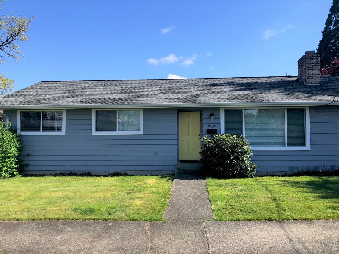 1635 Myrtle Ave, Enumclaw, WA 98022 House for Rent in Enumclaw, WA
