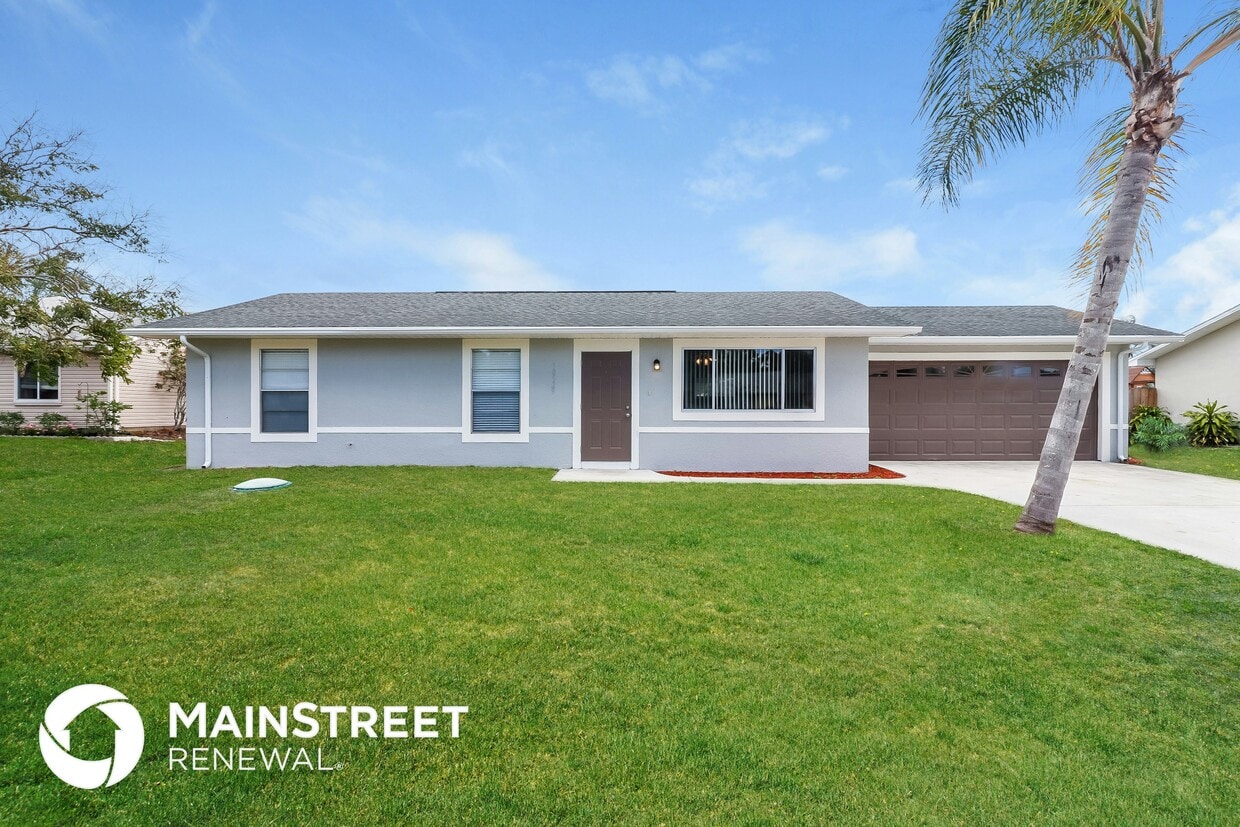 Primary Photo - 18529 Phlox Dr