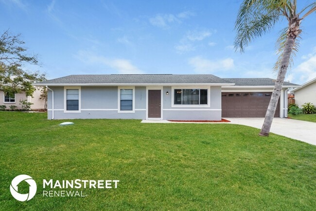 Building Photo - 18529 Phlox Dr