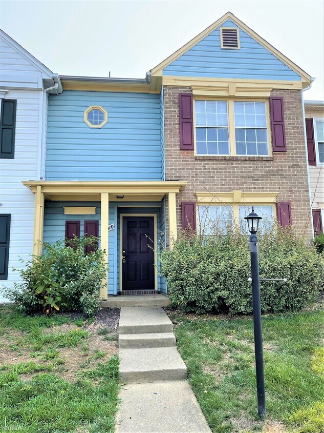 Foto principal - 11010 Salem Village Dr